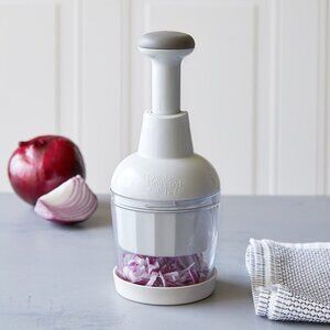 NIB~PAMPERED CHEF~Food Chopper